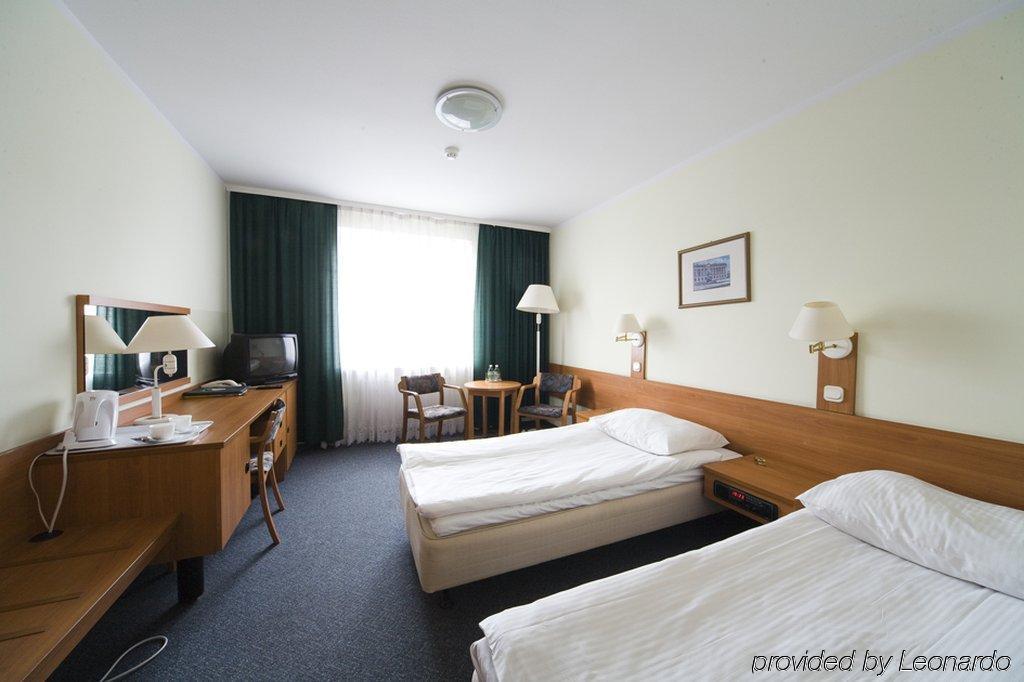 Hotel Ior Poznań Exteriör bild